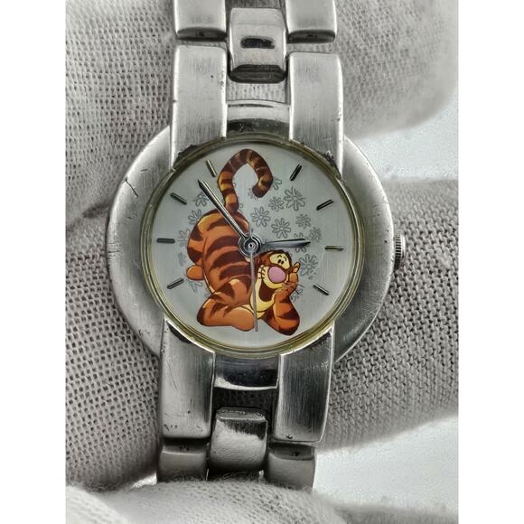Disneys Tigger Seiko Ladies Quartz Watch Winnie The Pooh New Battery Running - Picture 1 of 12